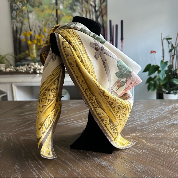 Authentic Fendi Scarf - Picture 5 of 8